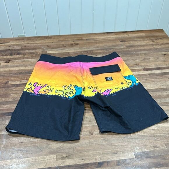 Billabong NWT Keith Haring Dolphin Dance Airlite Performance Boardshorts! - Picture 10 of 10
